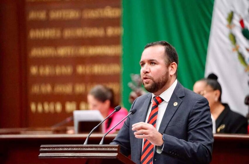  Que se incremente el castigo a quienes roben vehículos y también a aquellos que se involucren en ese delito: Reyes Galindo