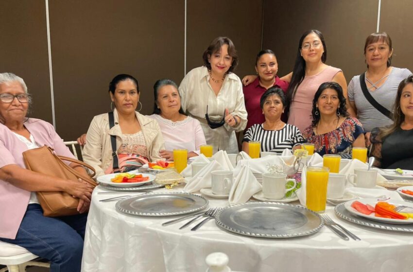 Con compromiso laboral justo, UTM festejo a mamás