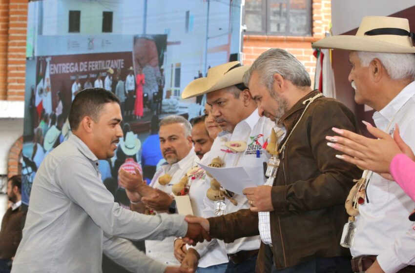  Este 2022, Gobierno del Estado otorgará más fertilizante que en los últimos 4 años: Bedolla