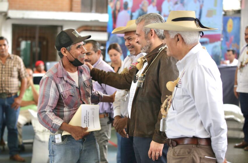  Este 2022, Gobierno del Estado otorgará más fertilizante que en los últimos 4 años: Bedolla