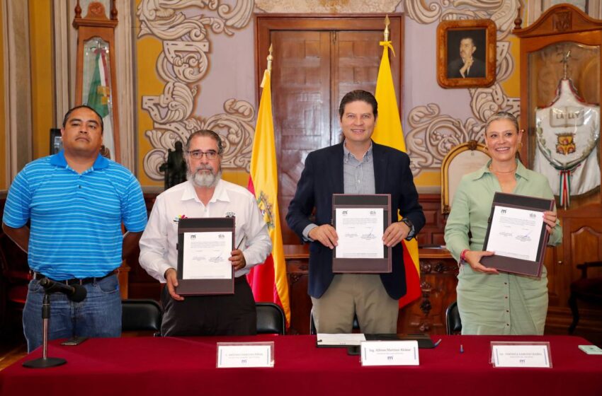 Encabeza Alfonso Martínez firma convenio de colaboración IMCUFIDE y STASPE