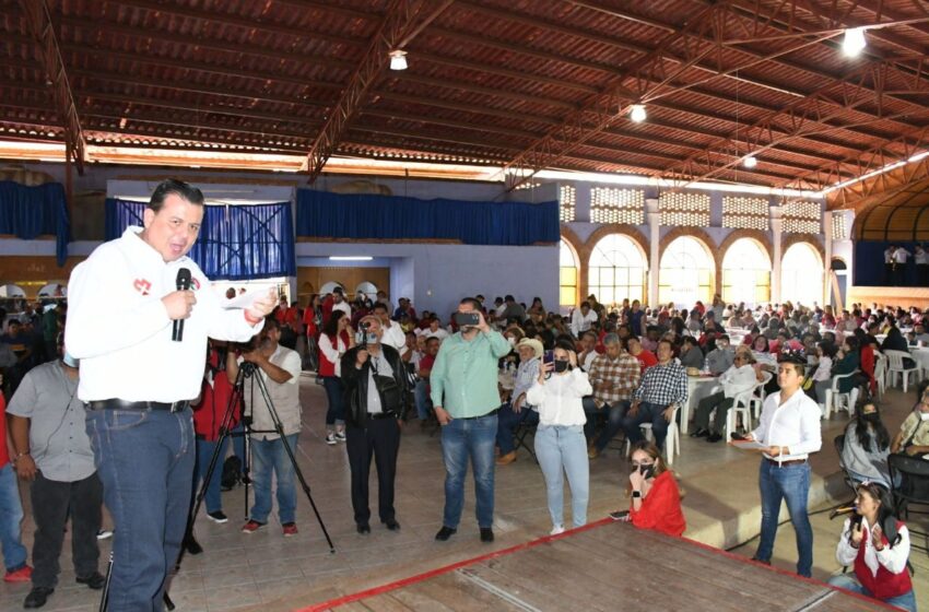  Democracia y justicia social, objetivo prioritario del PRI: Memo Valencia