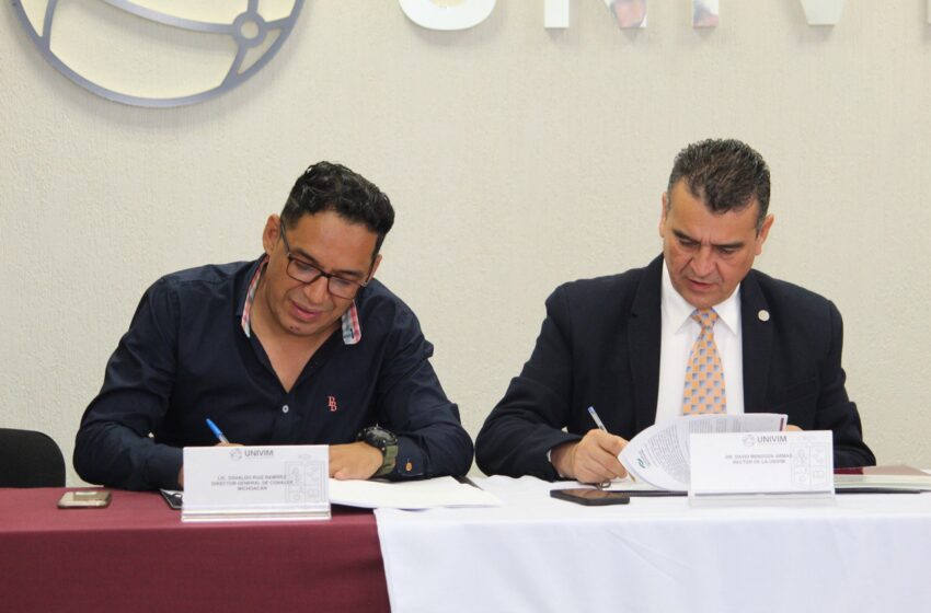 Egresados del Conalep recibirán becas en la Univim