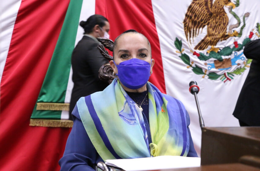 Ejecutivo debe explicar qué ha pasado con la federalización de nómina educativa: Julieta Gallardo