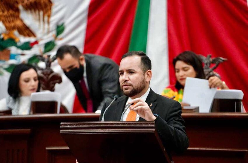 Va Reyes Galindo por equidad salarial entre mujeres y hombres trabajadores