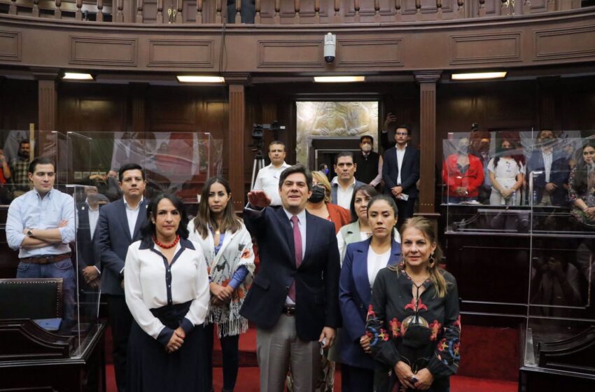 Ratifica 75 Legislatura a Eduardo Orihuela como presidente del Consejo Económico y Social de Michoacán