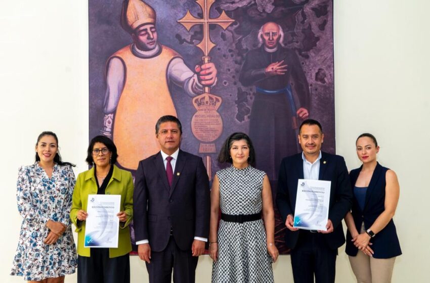  Por rendimiento académico y pertinencia social, CENEVAL reconoce programas de la UMSNH