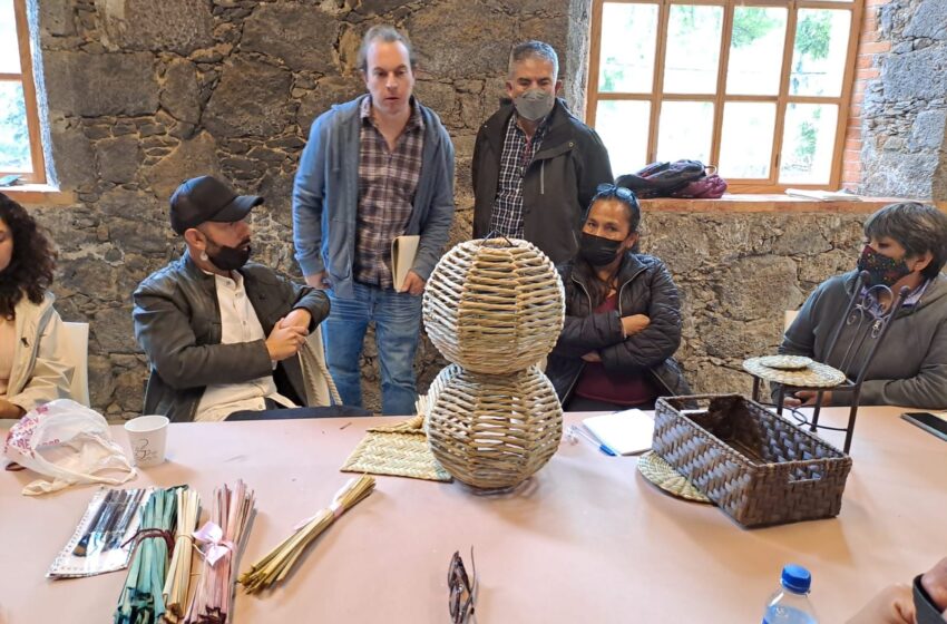  Artesanos michoacanos participan en diplomado en Diseño Colaborativo