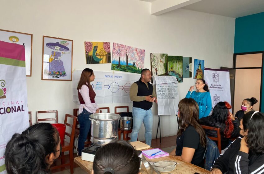  Capacitan a mujeres de Santa Ana Maya en medicina tradicional