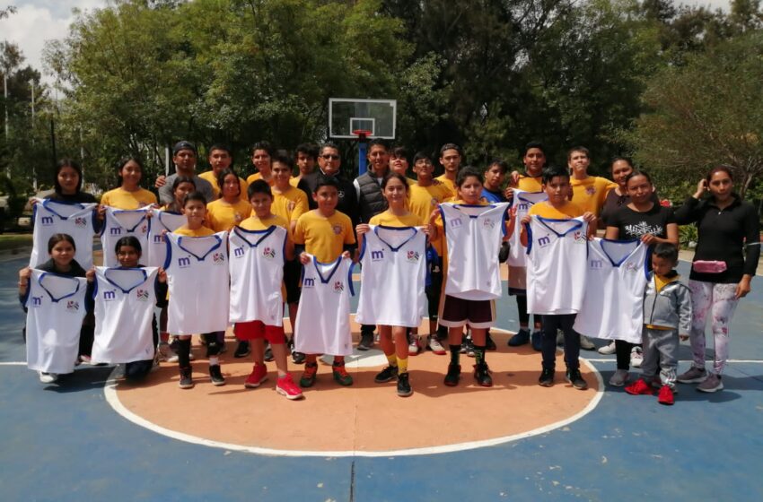 Entrega IMCUFIDE vestimenta a Club Leonas de cara a torneos nacionales