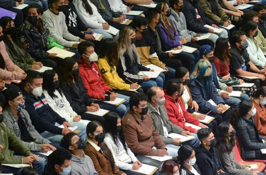  UMSNH aplica examen de admisión de segunda convocatoria