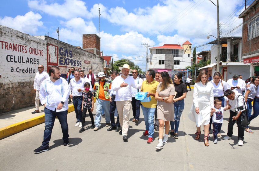  Este año, Los Reyes recibe inversión histórica para obra pública: Bedolla