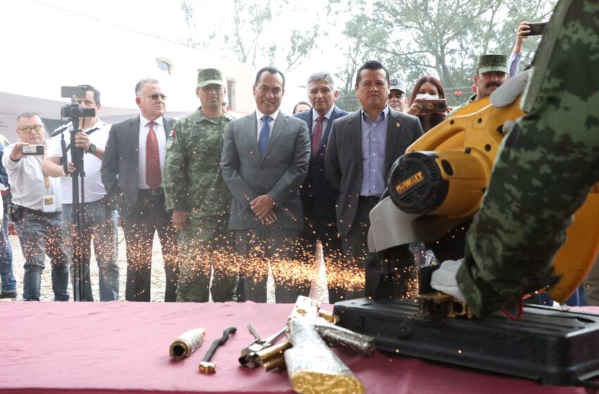  Participa FGE en ceremonia para la destrucción de armas de fuego