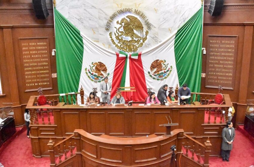  Alista 75 Legislatura, primera edición del Parlamento de Mujeres