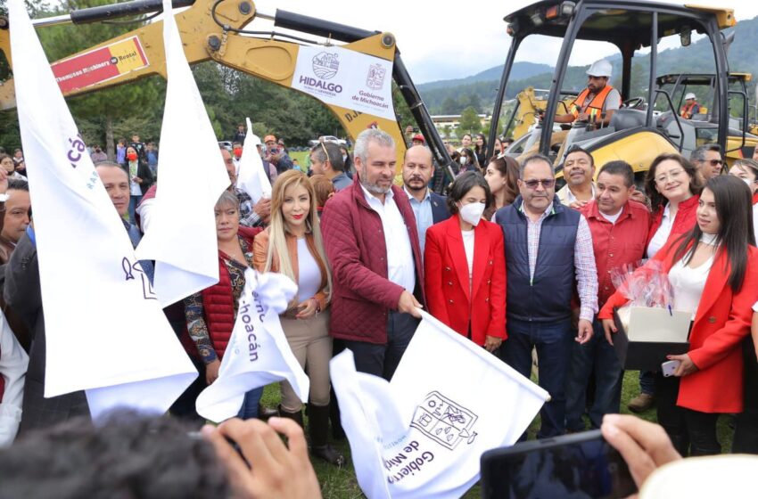  Inicia Bedolla obra de saneamiento de agua en Presa Mata de Pinos