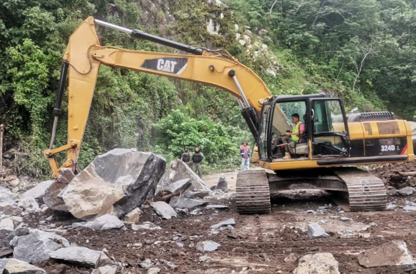 Registra SCOP más de 150 derrumbes en carretera Coalcomán – Aquila