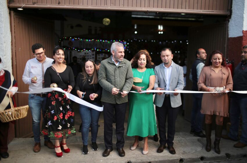 Inaugura Bedolla XXIII Feria de la Esfera 2022 en Tlalpujahua