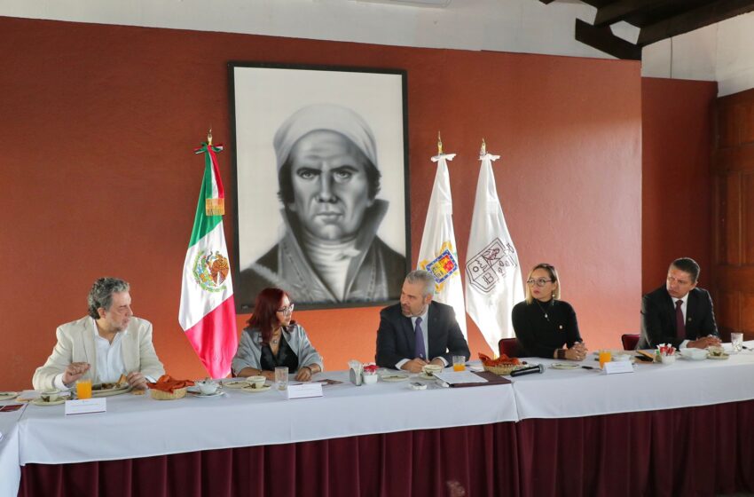 Bedolla solicita a SEP recursos extraordinarios en apoyo a la UMSNH