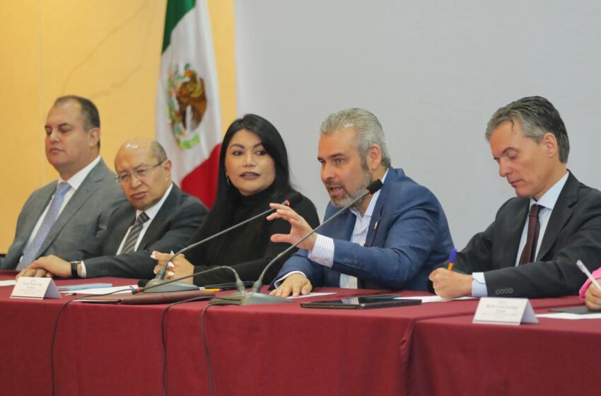  Firman Gobernador y ACNUR convenio para atender desplazamiento forzado