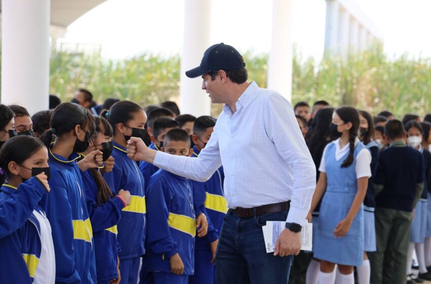  Alfonso Martínez fortalece la educación de la niñez moreliana