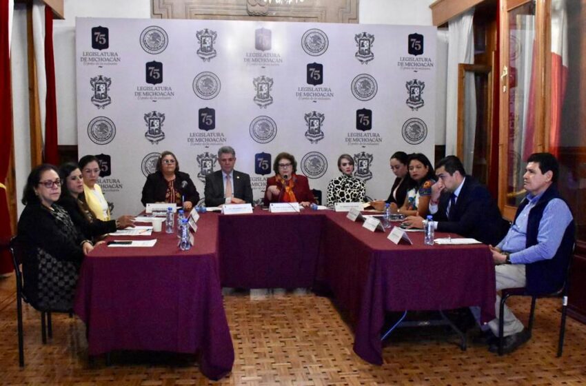  Legislatura construye las bases del Parlamento de Mujeres 2023
