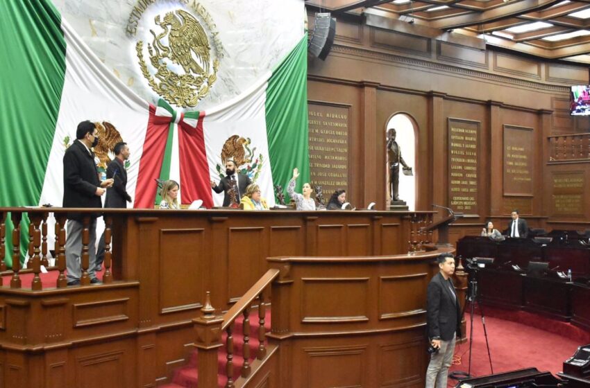  Transparentan diputados recursos asignados al municipio de Indaparapeo