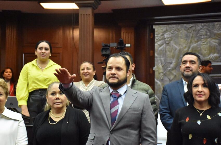  Designa 75 Legislatura a Alfonso Vargas como director del IIEL