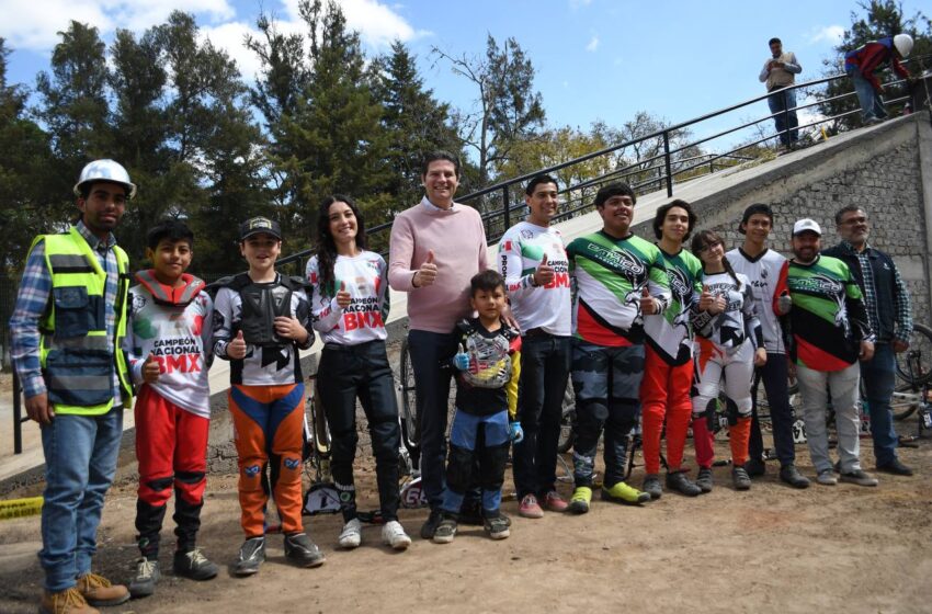  Alfonso Martínez da banderazo e inaugura reconstrucción de pista de bicicross