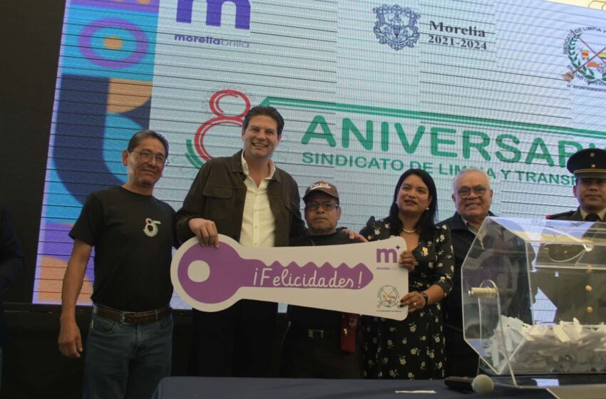 Celebra Alfonso Martínez 85 Aniversario del Sindicato de Limpia y Transporte