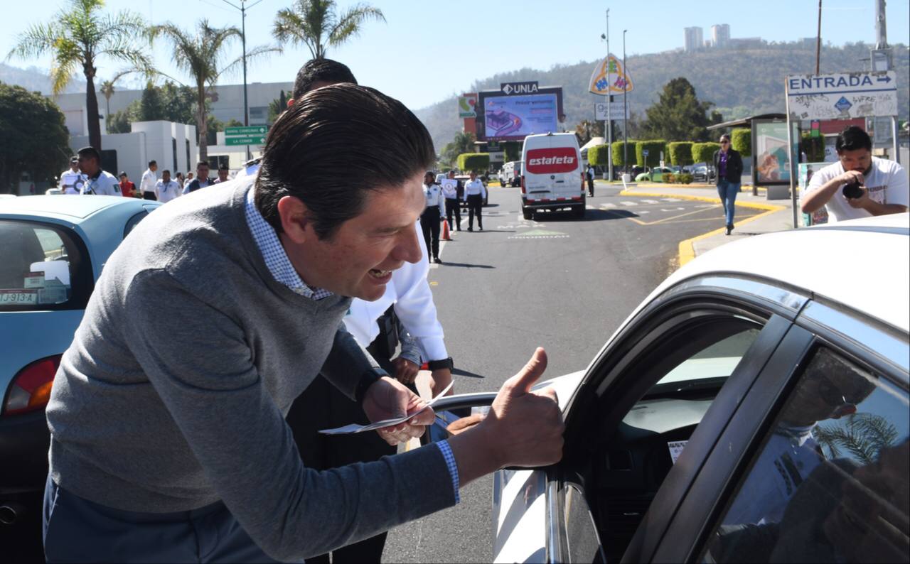  Encabeza Alfonso Martínez operativo “Qué rollo con las glorietas”