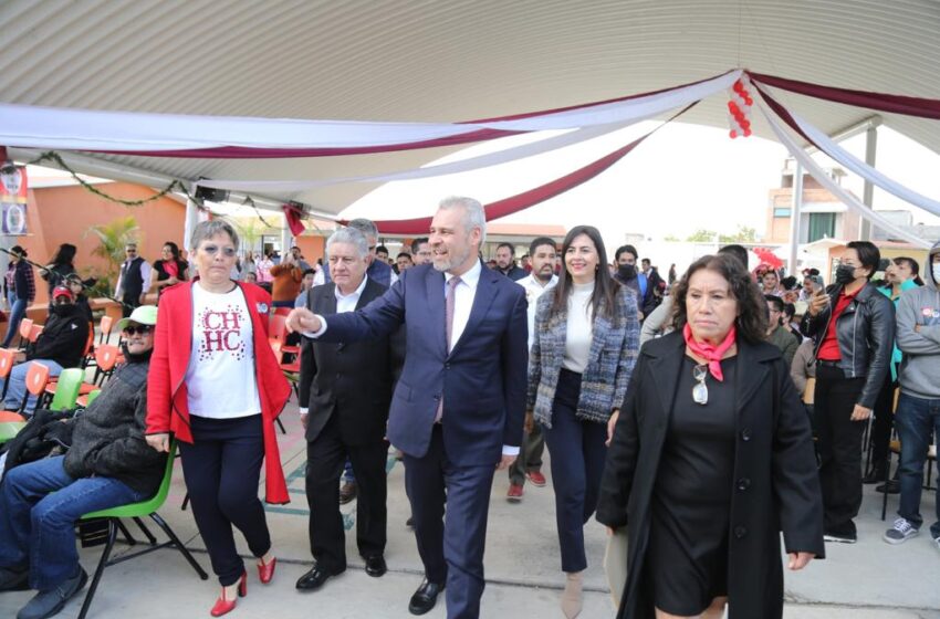  Bedolla refrenda seguimiento de Escuelas de Tiempo Completo en Michoacán