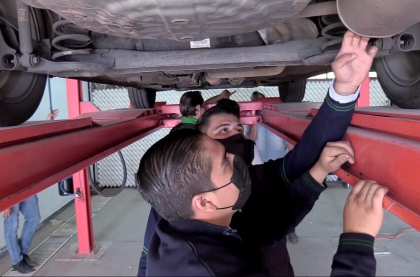 Ofrece Conalep Michoacán nueva carrera en Autotrónica