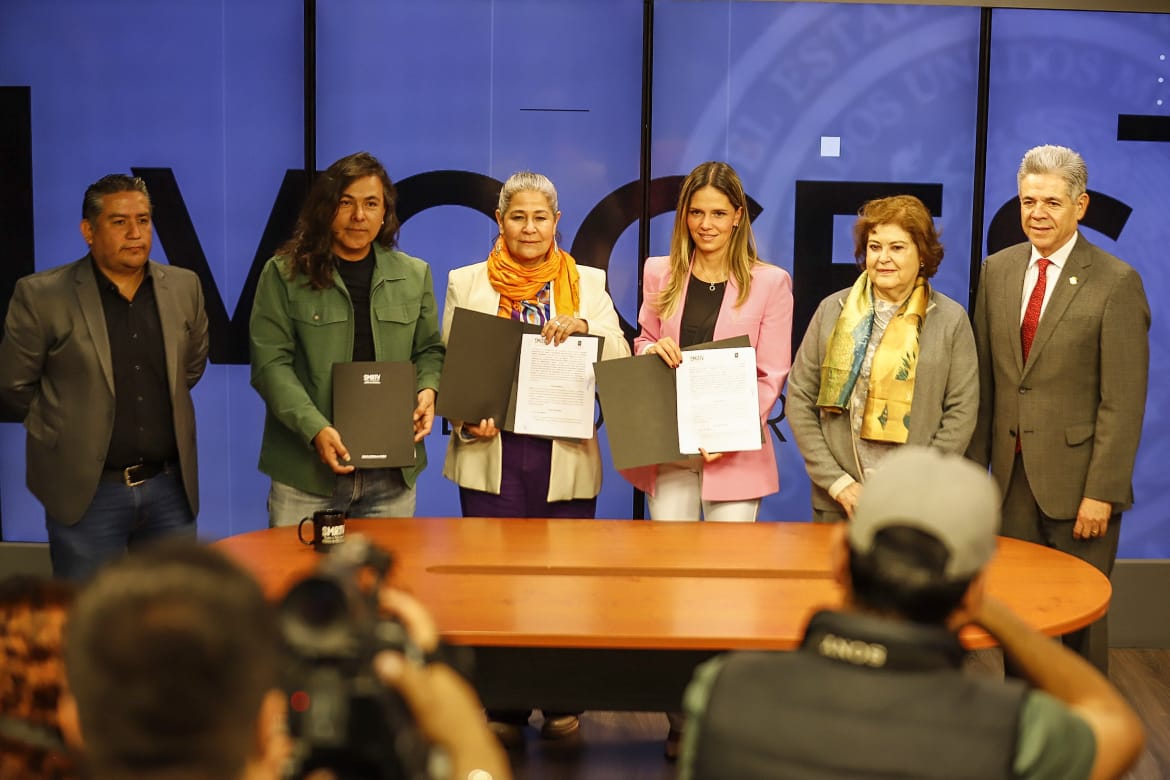  Fortalece 75 Legislatura difusión; firma convenio con el SMRTV