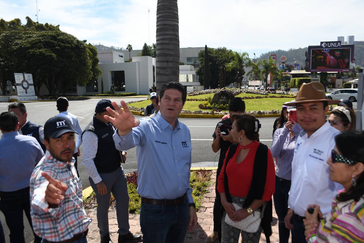  “El machismo no es normal”, destaca Alfonso Martínez ante mujeres de Tenencia Morelos