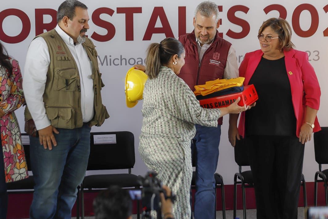  Fortalece 75 Legislatura a organizaciones que combaten incendios forestales: Julieta García