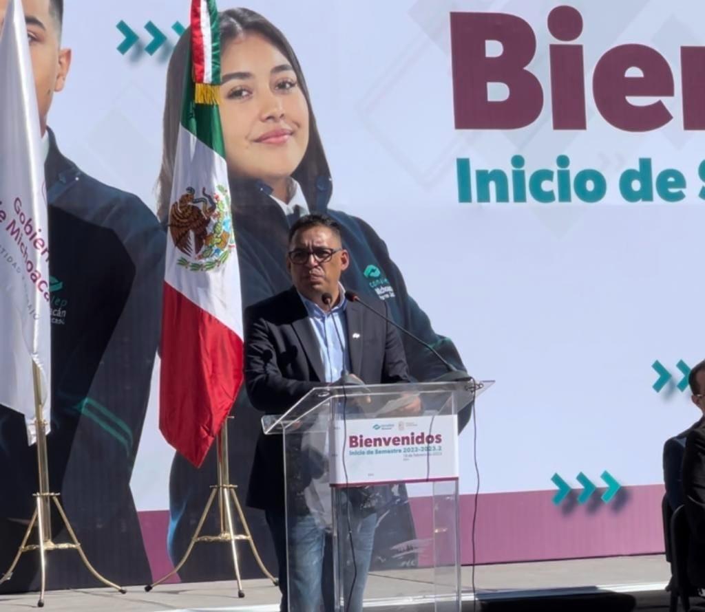 Más de 10 mil alumnos del Conalep inician nuevo semestre escolar
