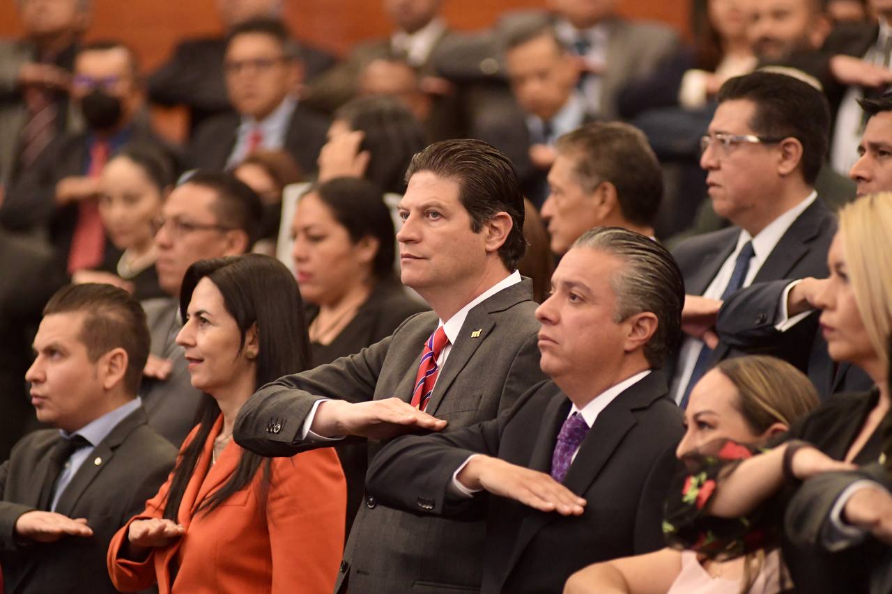 Asiste Alfonso Martínez al informe del presidente magistrado del Poder Judicial del Estado