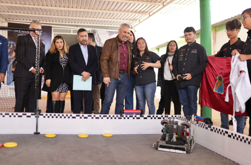  Cecytem cuenta con tecnología de robótica más completa a nivel nacional: Bedolla