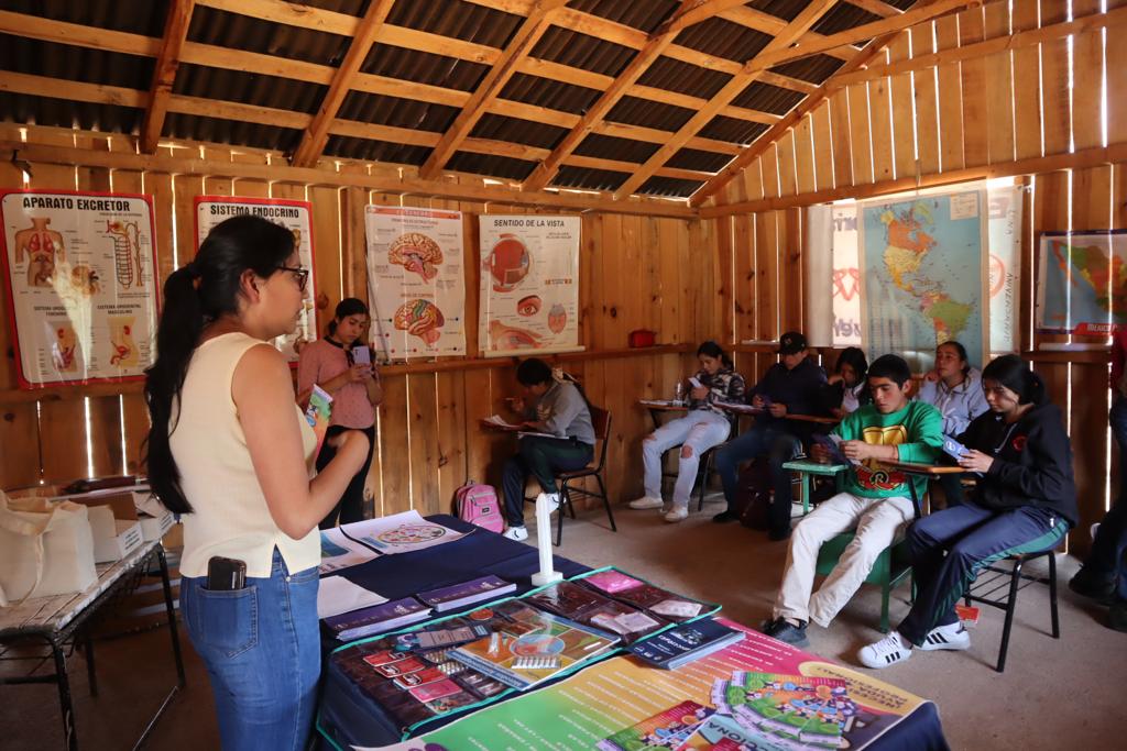  “IJUM en tu Tenencia” llega a Telebachillerato Michoacán de San Miguel del Monte