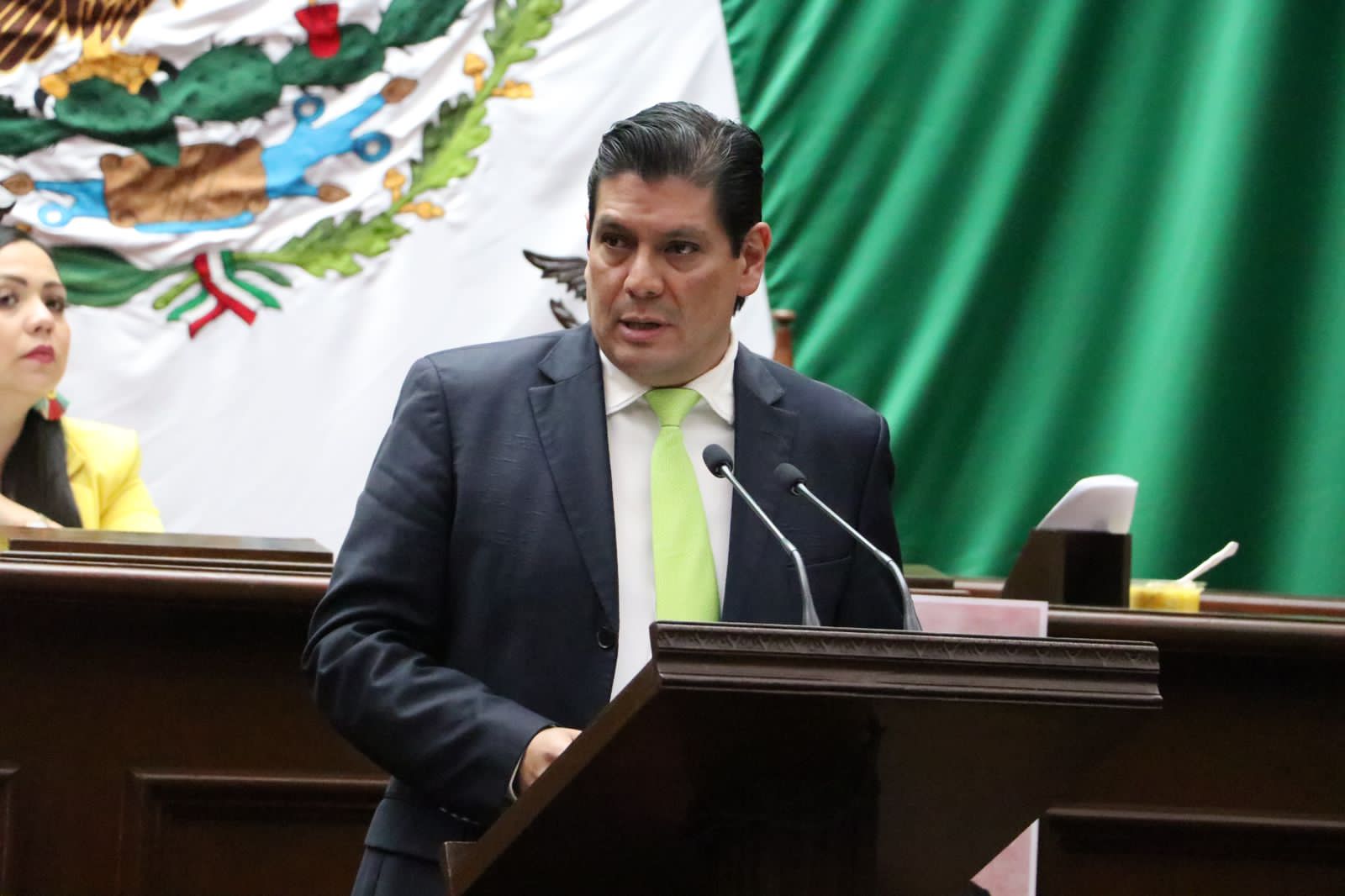  A propuesta de Ernesto Núñez, adiestrarán a caninos en situación de calle en apoyo a personas con discapacidad