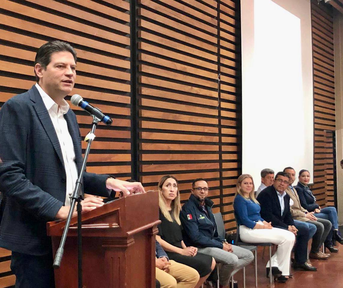  Alfonso Martínez apoya a emprendedores morelianos con evento Demo Day