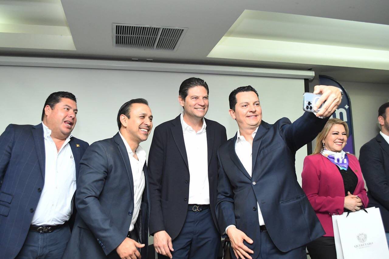  Alfonso Martínez afianza agenda económica en común con Querétaro