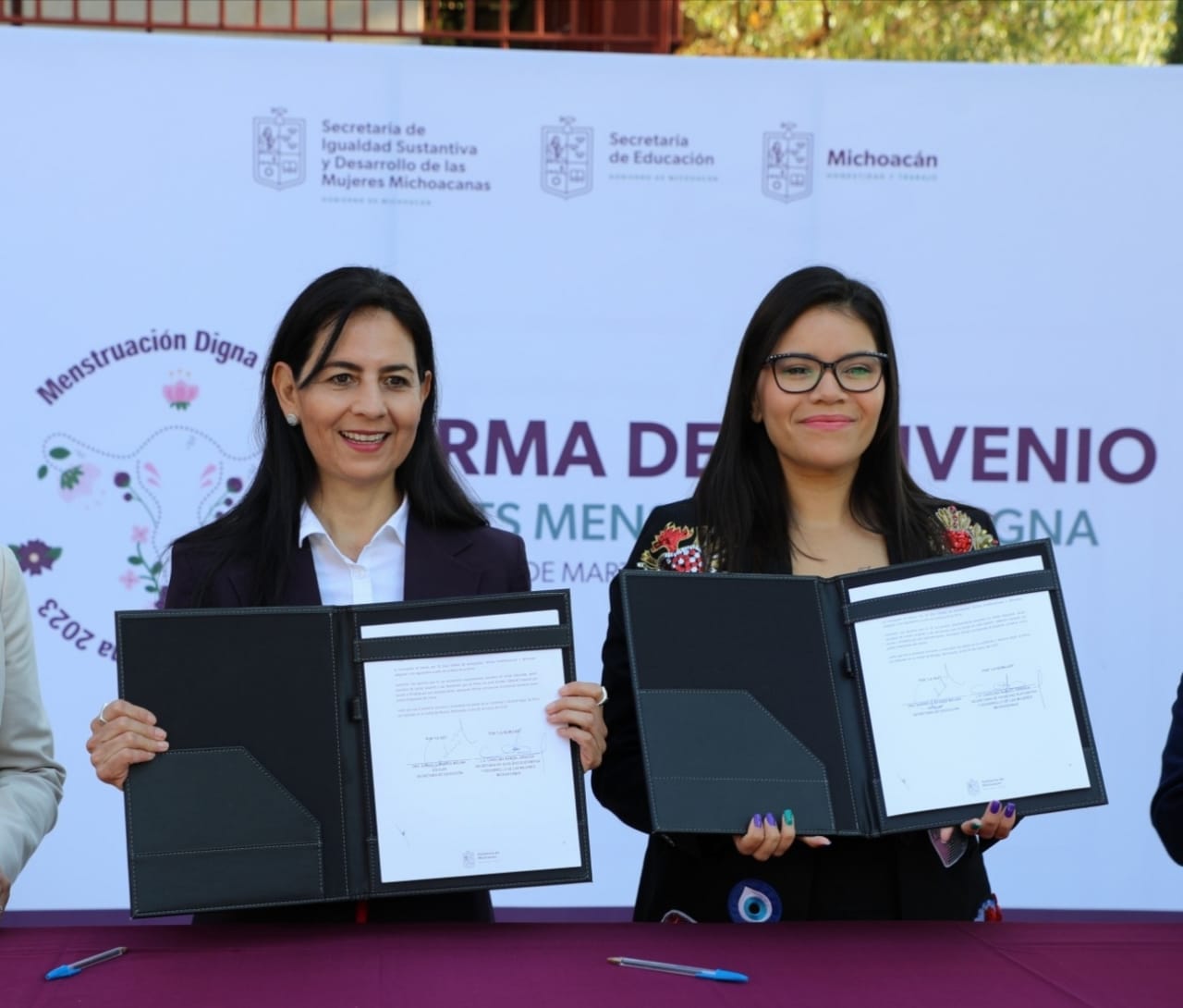  Firman convenio SEE y Seimujer por una Menstruación Digna           Uaxastastisï sïranta jarhojperakueri ma, SEE ka Seimujer sesi erankukua iurhitskirikueri