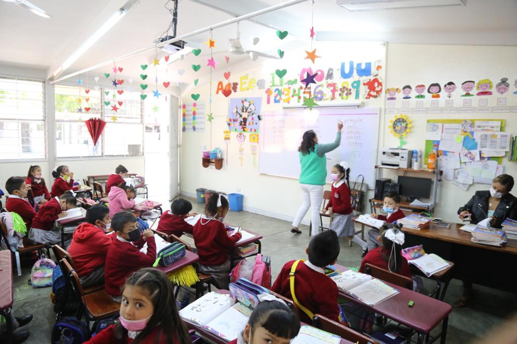  Actualiza SEE información de escuelas para atender necesidad de docentes