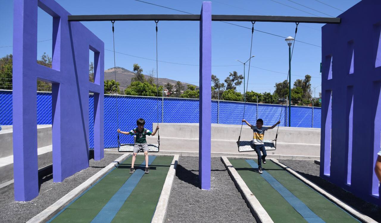  Construye Alfonso Martínez área recreativa en Infonavit Justo Mendoza