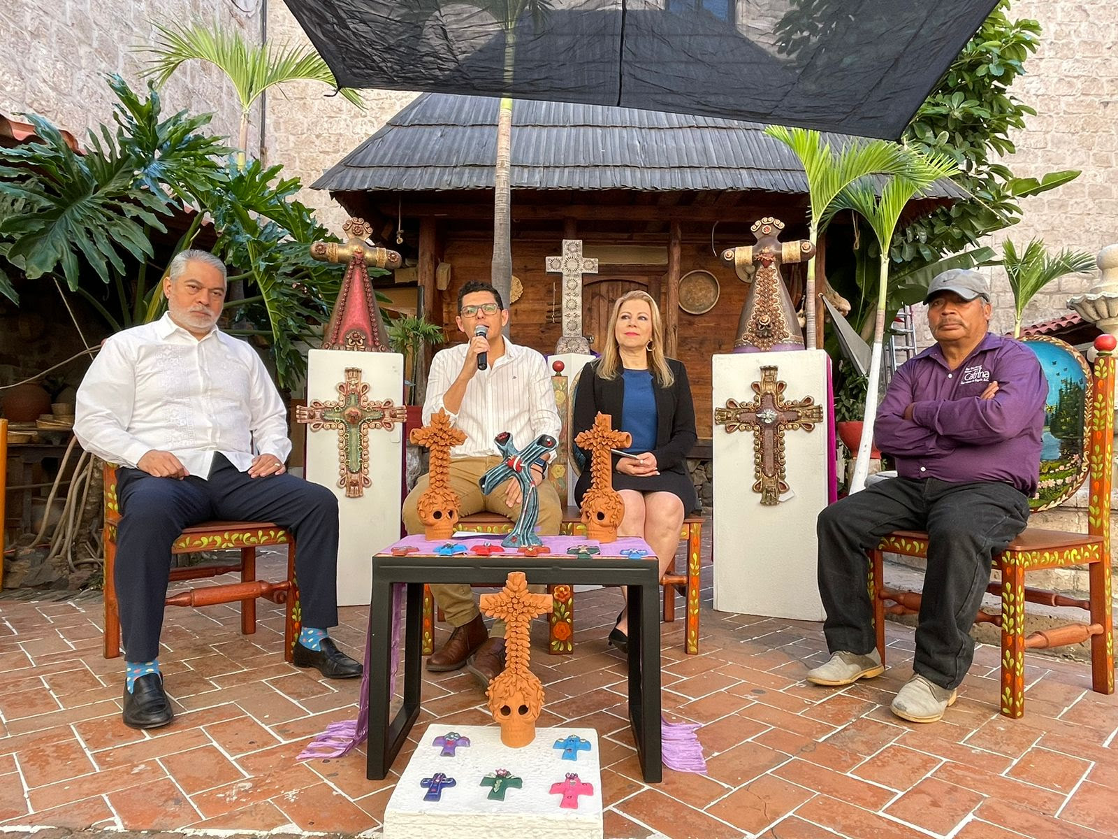  Artesanos de Capula invitan a tercera Expo Feria Artesanal Cruz de Barro