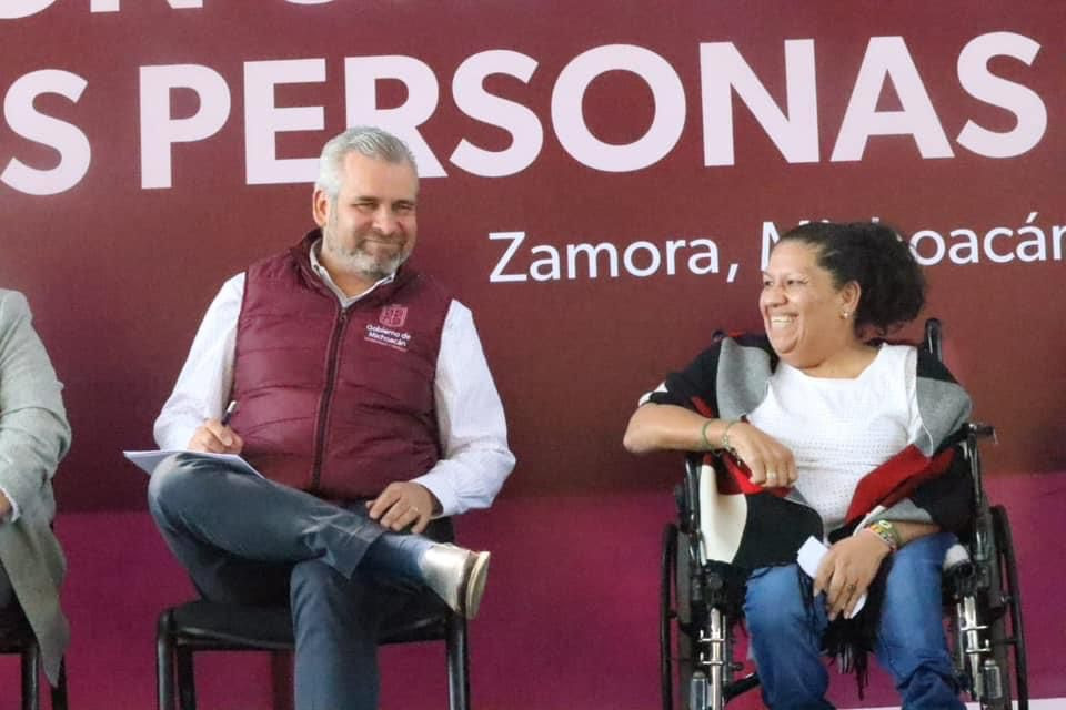  Beneficiadas, cerca de 5 mil 500 mujeres con discapacidad en Michoacán