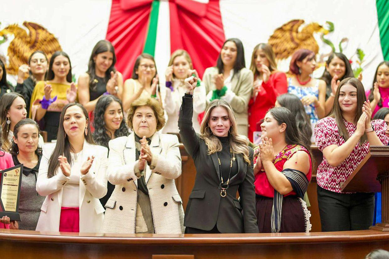  Urgente identificar agresores para combatir la violencia de género: Samanta Flores