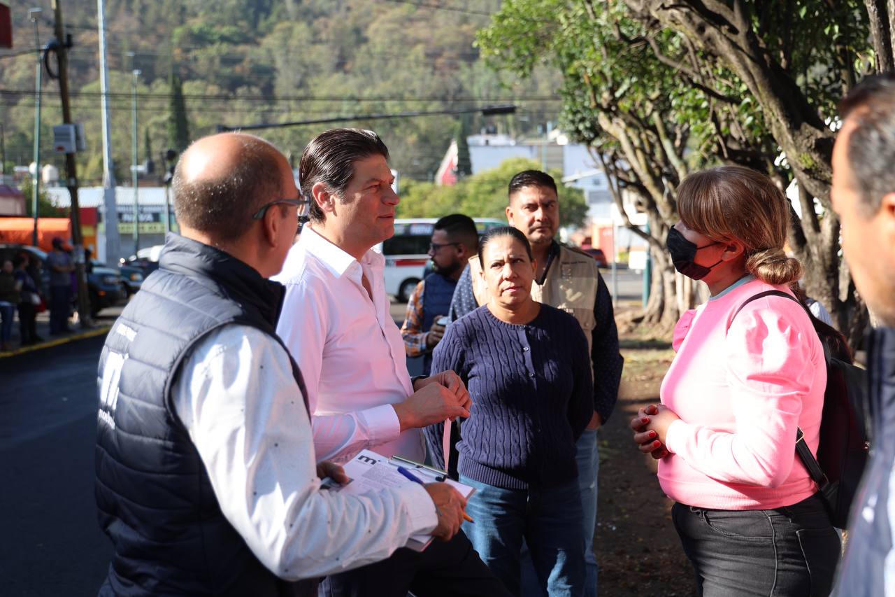  Alfonso Martínez supervisa reencarpetamiento de Avenida Sansón Flores