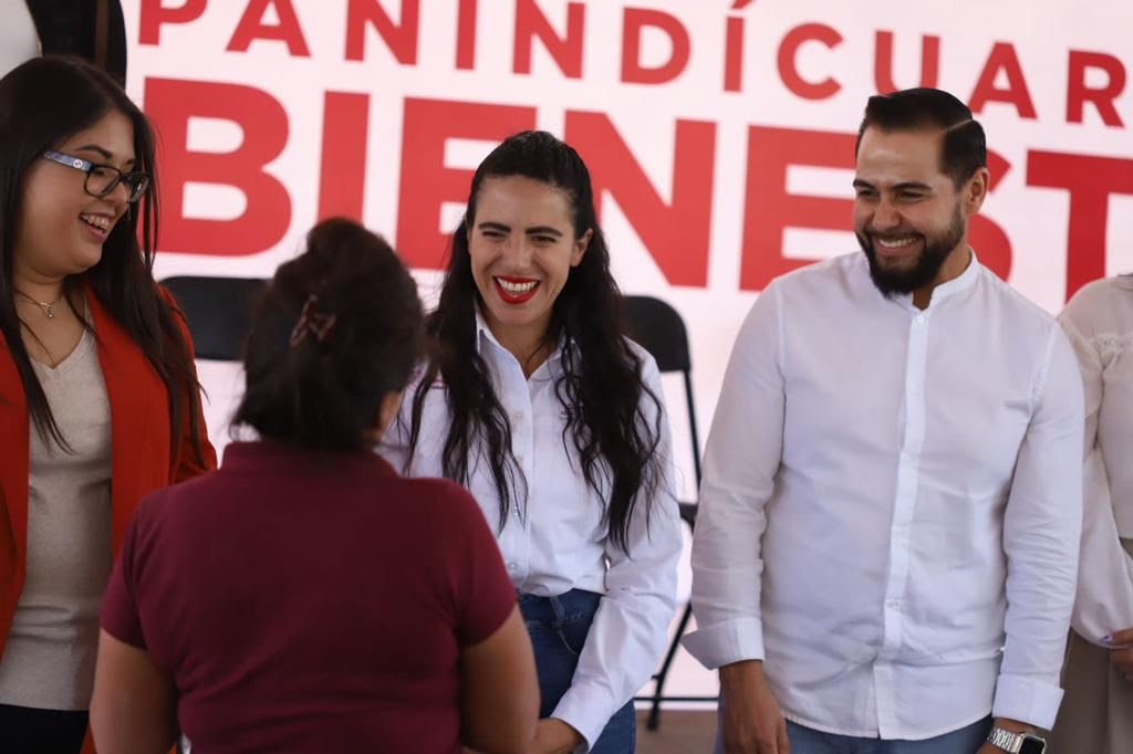  Entrega Sedebi apoyos de vivienda a 600 familias de Panindícuaro